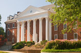 University building landscaping Royalty Free Stock Photos