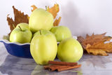 Green Apples - Ginger Gold Variety Royalty Free Stock Images